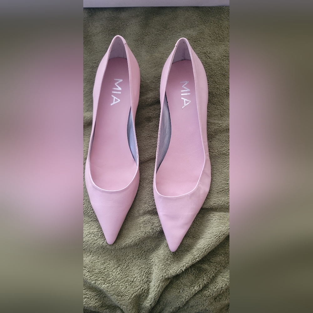 MIA Kitten Heel